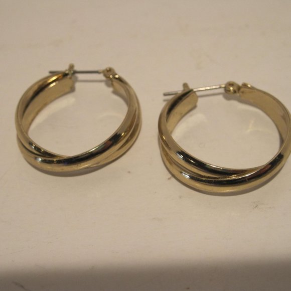 Gold Toned Earrings Crisscross Twist Latch Back Hoops For Pierced Ears - Picture 10 of 13
